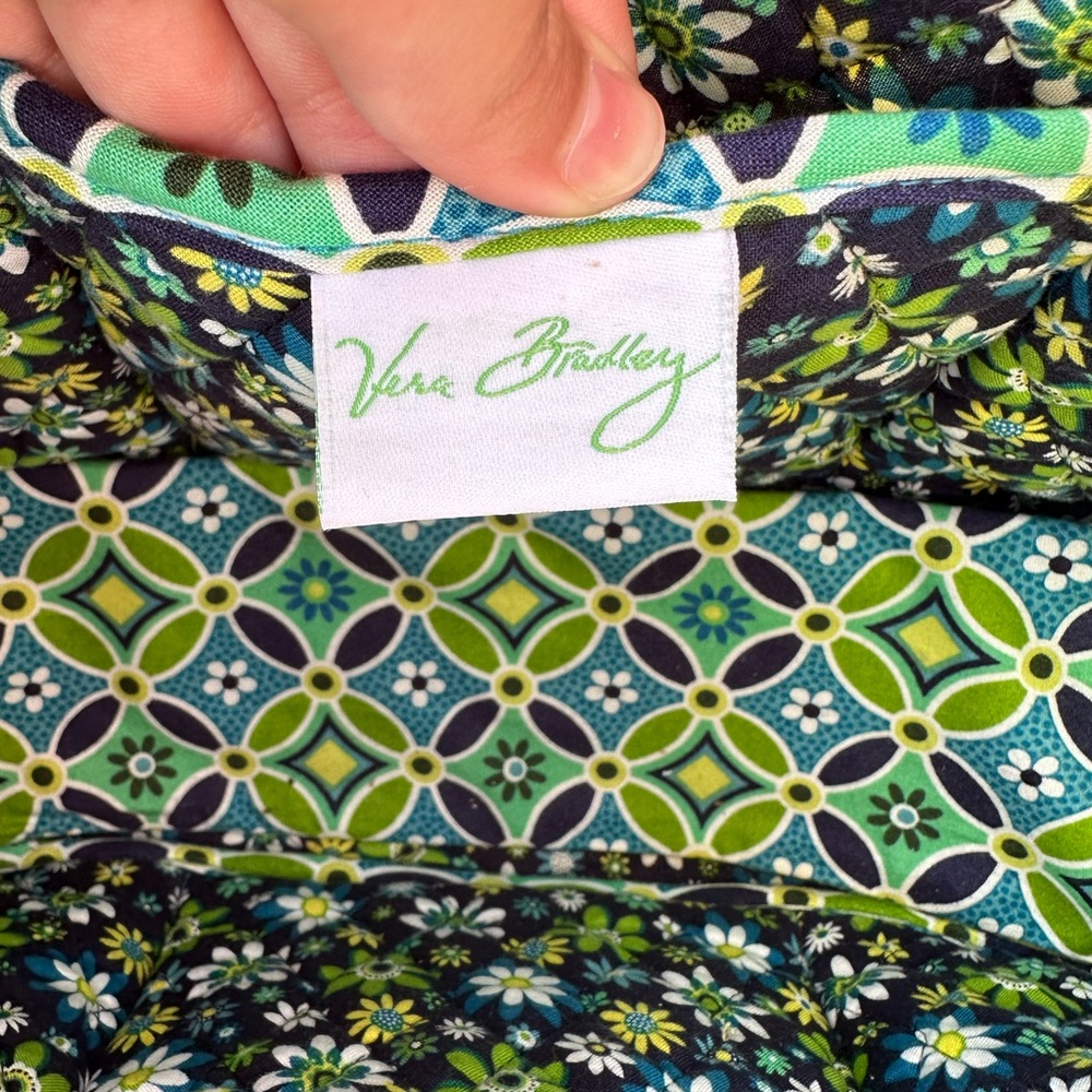 Vera Bradley, green and blue tote bag with bonus pouch - Picture 3 of 10